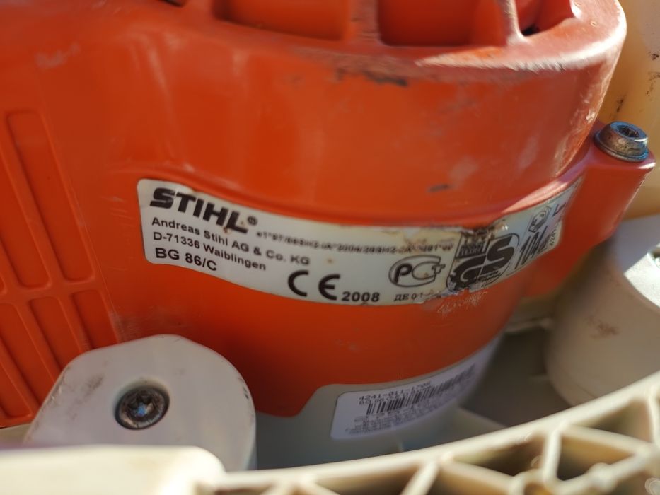 Stihl BG86C suflanta pe benzina