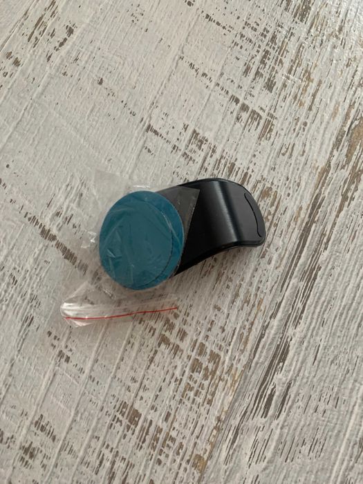 Магнитна стойка за телефон за кола – L-образна, алуминиева, стабилна