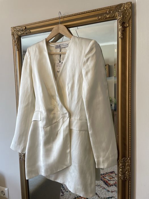 Мини рокля Зара размер С