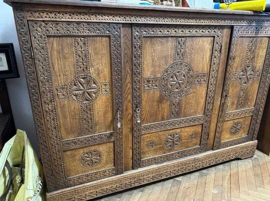 Mobilier neoromanesc, din lemn masiv, sec. XIX, set complet