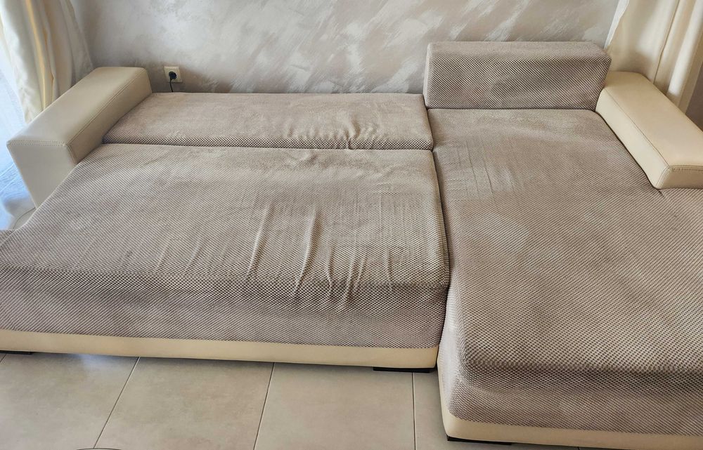Разтегателен Диван 255х157 см бежов.
