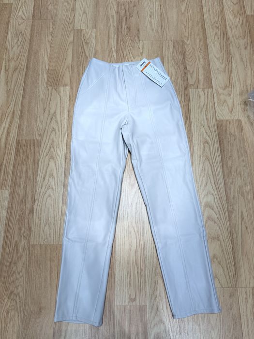 Pantaloni piele ecologica
