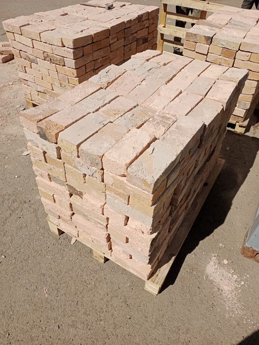 Кирпич красный одинарный