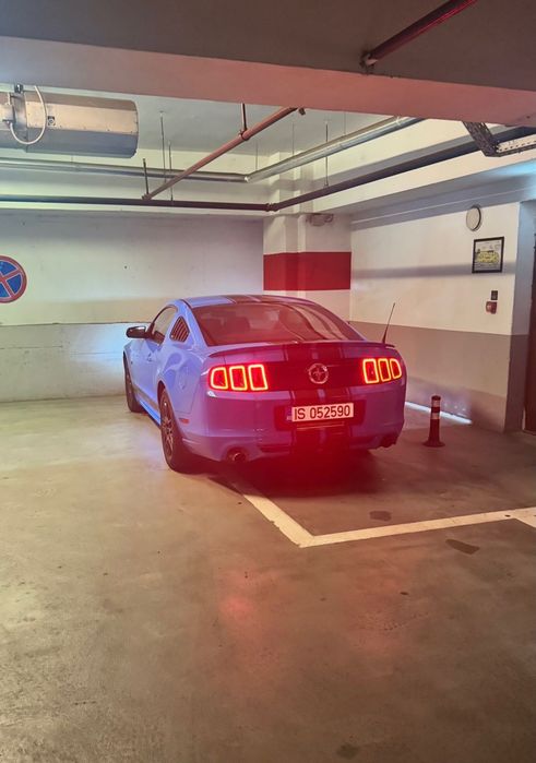 Ford Mustang 3.7L v6 , automat, 2013, Import SUA