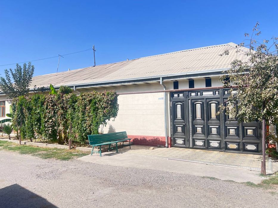 СРОЧНО!! Uy sotiladi Chinoz Paxta mosti M39 kotta yoldan 1 km kirganda