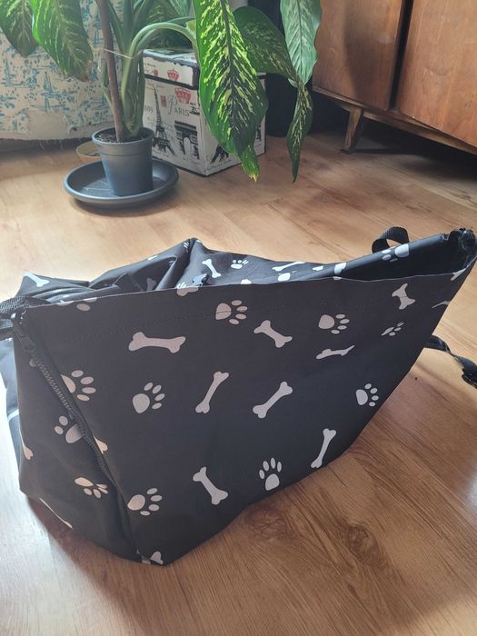 Кучешка постелка за куче