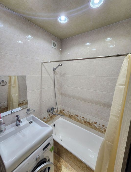 Yakkasaroy tumani Bobur mahallasida 2xonli kv ijaraga beriladik