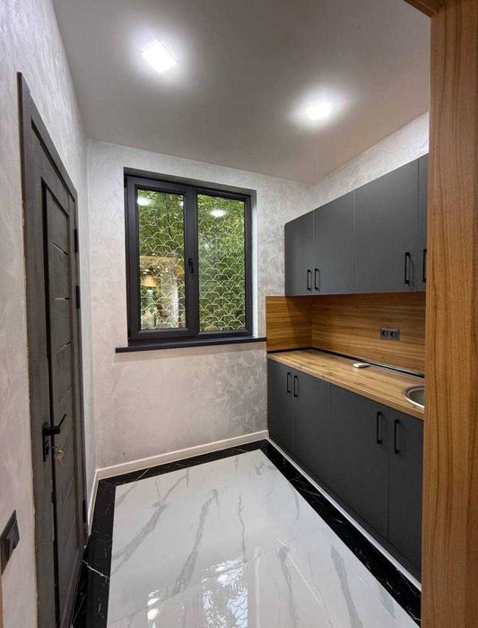 Продается Нежилой помещения  ЦУМ 110 школа 100м2