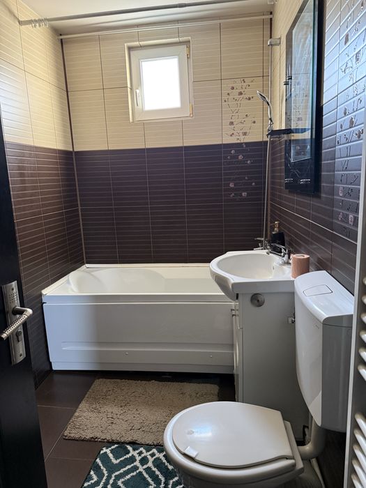 Inchiriez apartament 2 camere