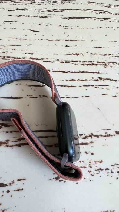 Продаю Apple Watch Series 7, 41 мм
