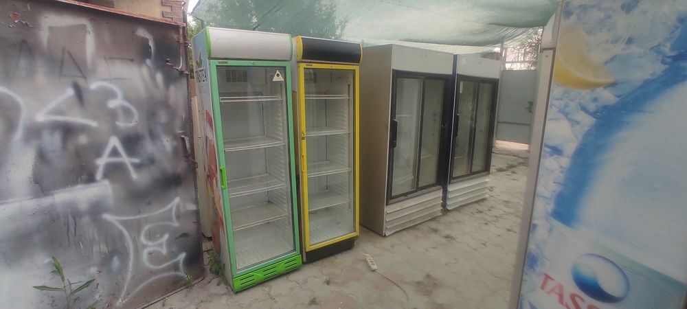 Холодильники стеклянные под напитков
