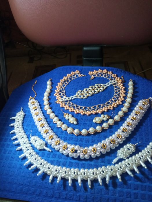 Большой выбор колье