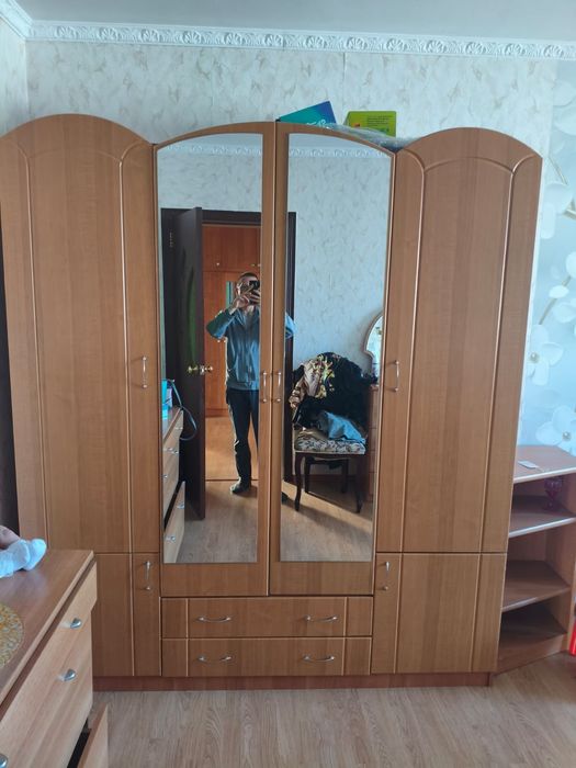 Шкаф  Читайте описание!