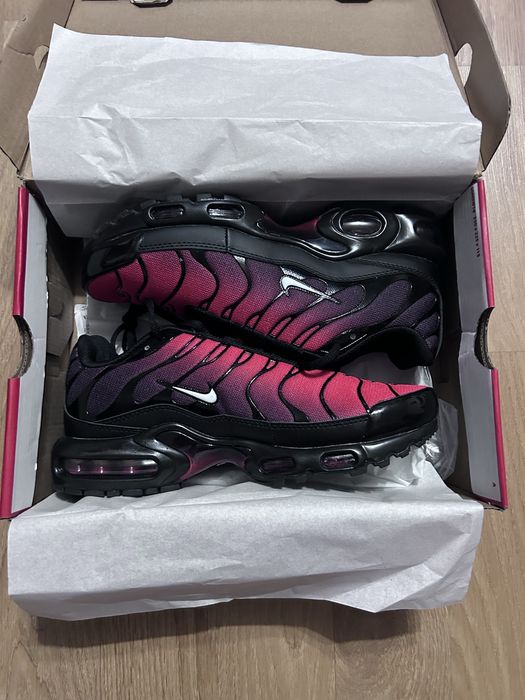 Nike tn.        .