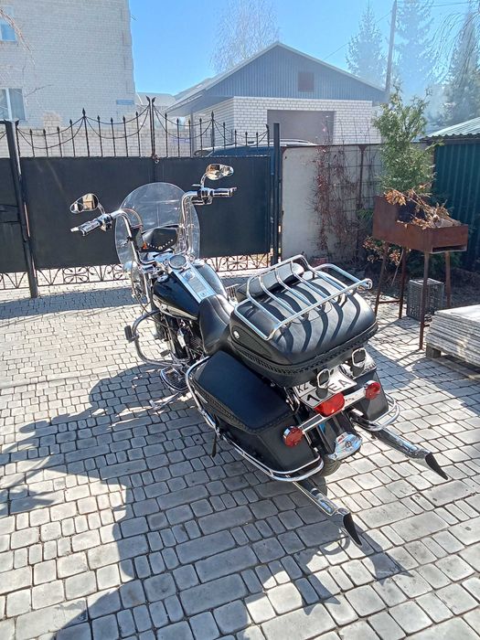 продам мотоцикл Харлей Дэвидсон  Road king