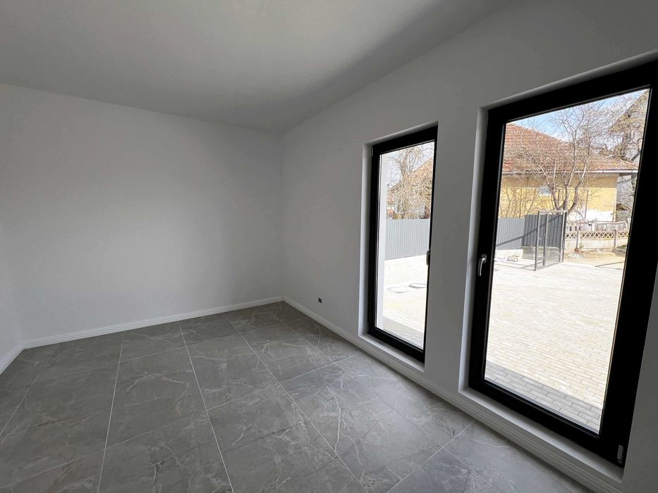 Casă nouă de vânzare, la cheie – Remetea Chioarului, zonă centrală