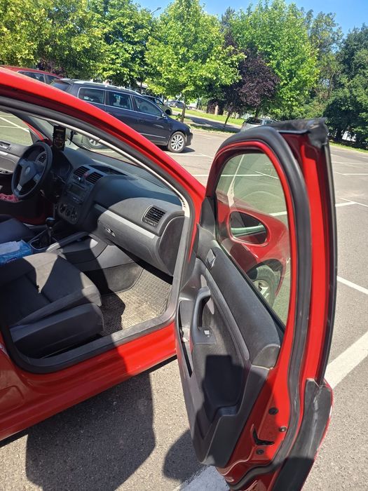 Volkswagen  golf 5   ( propietar )