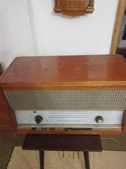 Продам радиомагнитолу