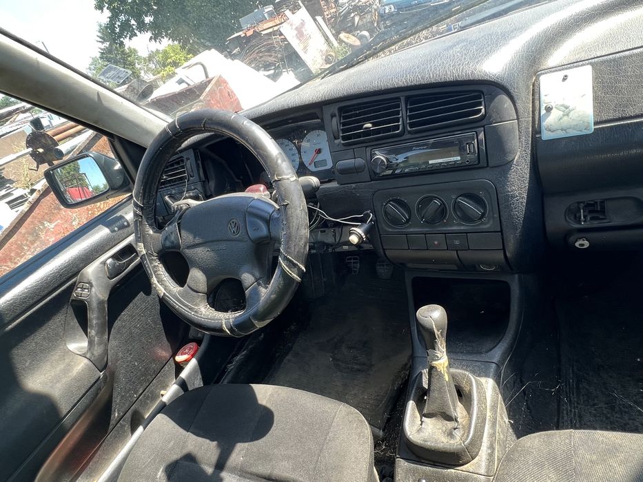 Volkswagen Golf 3 1.9 НА ЧАСТИ