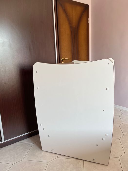 Детско легло с люлеещ механизъм