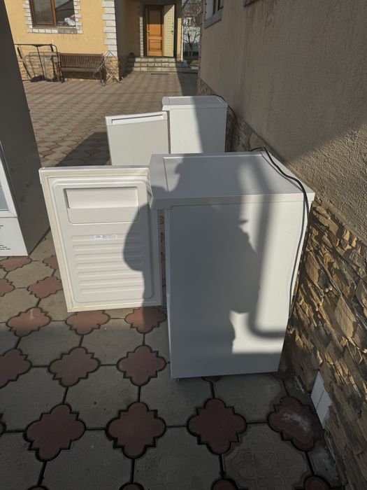 2 морозильник, 1 холидильник