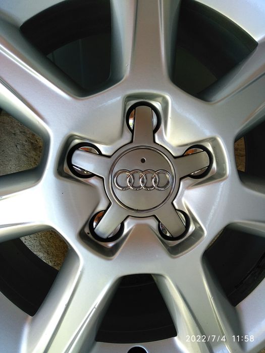 16/5/112-АУДИ А 3-8 V, 8 Y -НОВ внос-перфектни