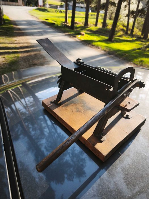 Menghină veche tăiat frunze tutun anii 1880