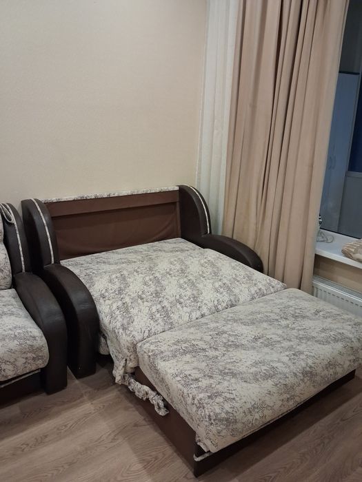 Продам диван и кресло
