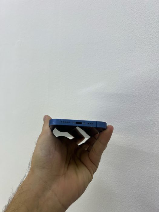 Продам IPhone 13 128gb