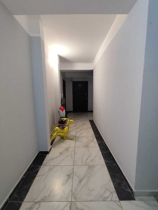 Продается 2 комн. кв. р-н 2-база