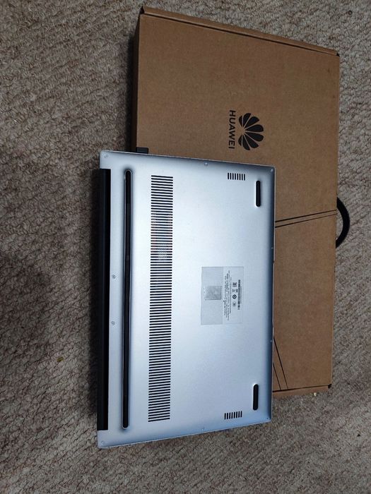 ноутбук HUAWEI MateBook D14