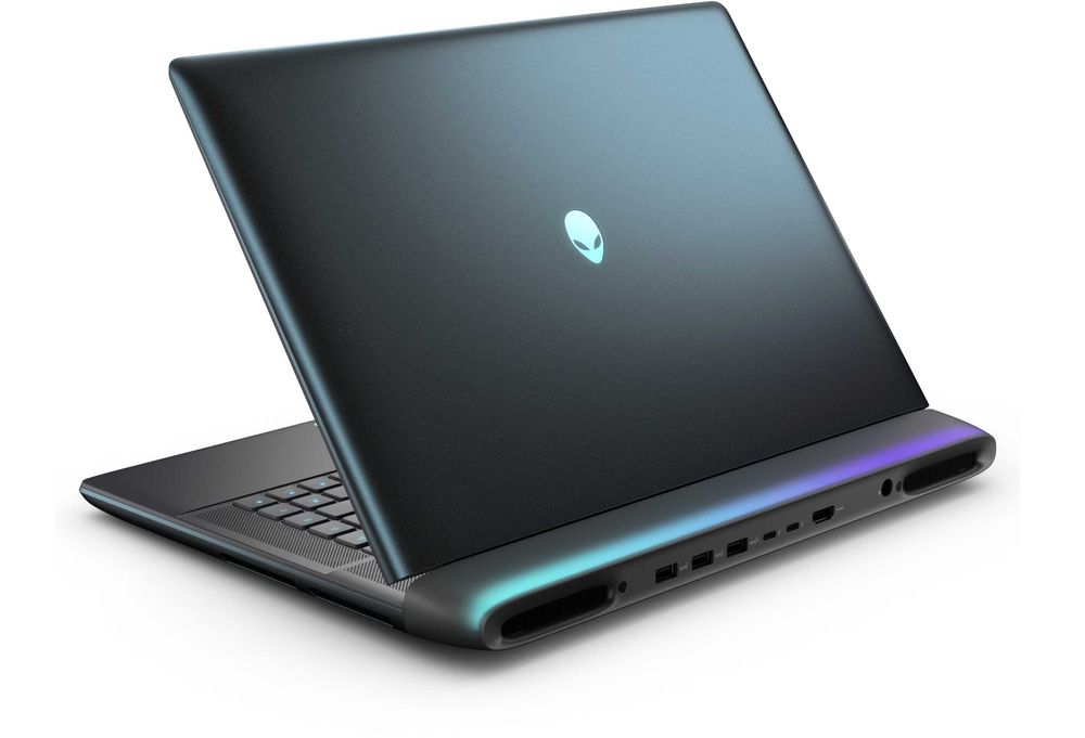 новый Alienware 16" Area-51 Ultra 9/ 32gb/ 1Tb / 5080