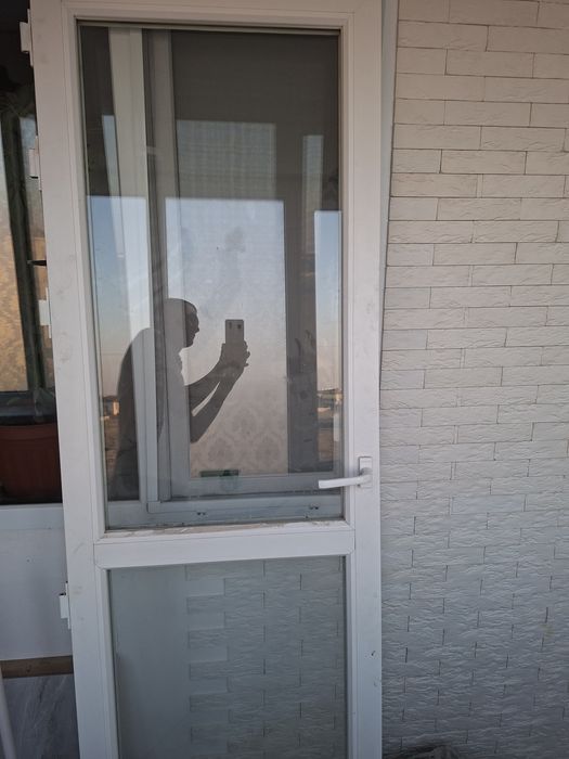 Балконная дверь