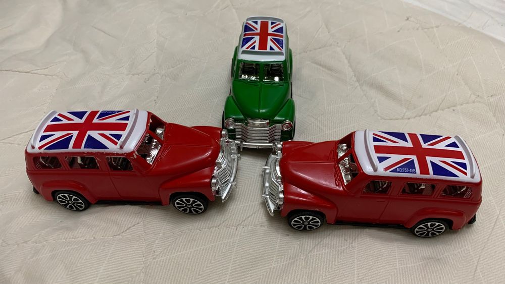 Продам игрушки новые