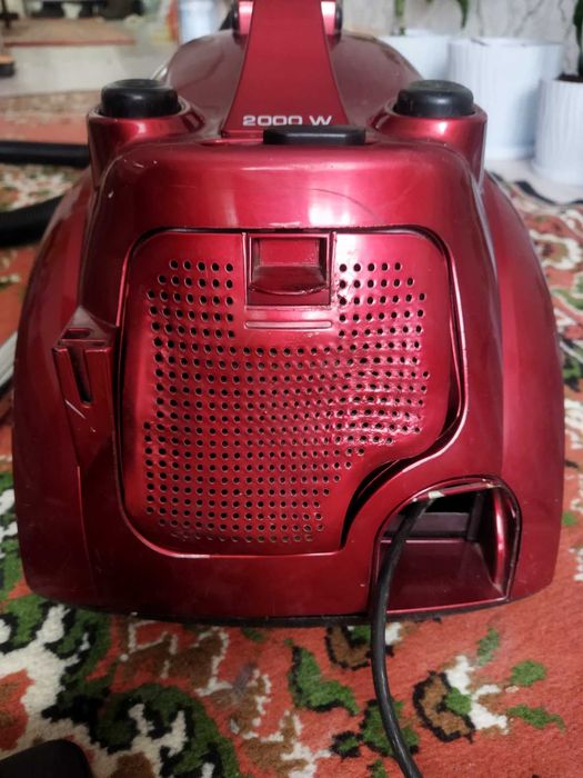 Пылесос Vitek tornado