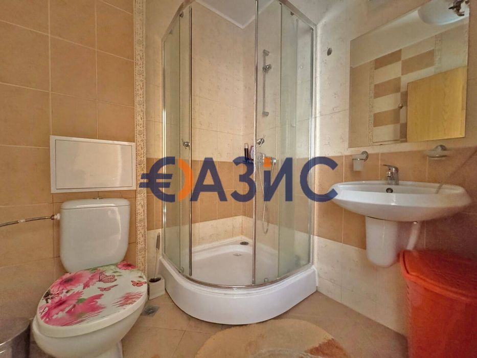 Апартамент с 2 спални в комплекс Роял Сан, Слънчев Бряг, 93 кв. м, 120