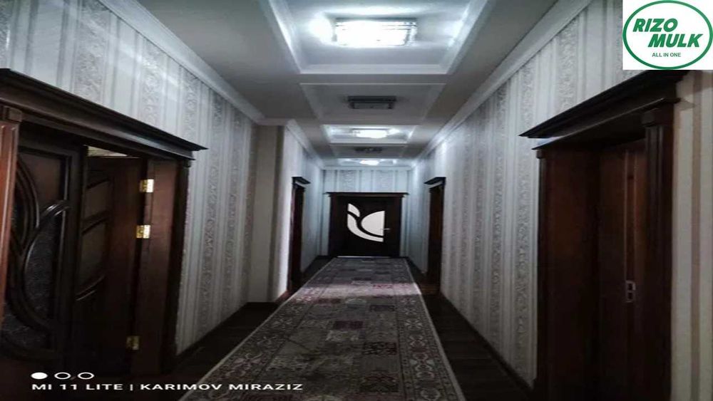 Назарбек Харакатда файзли ховли сотилади. NR494/162