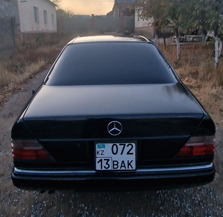 Мерседес 124 купе