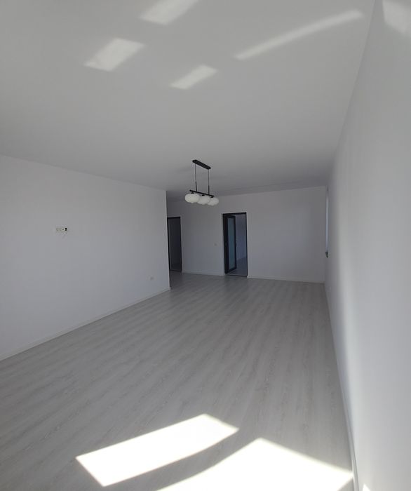 Casa de închiriat Dumbrava Rosie