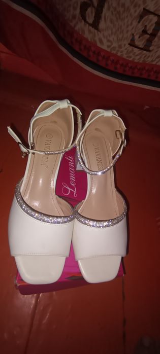 Женская обувь летний