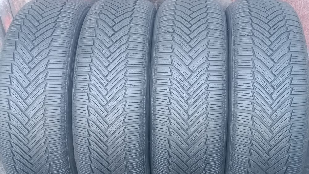 215/60/17 Michelin