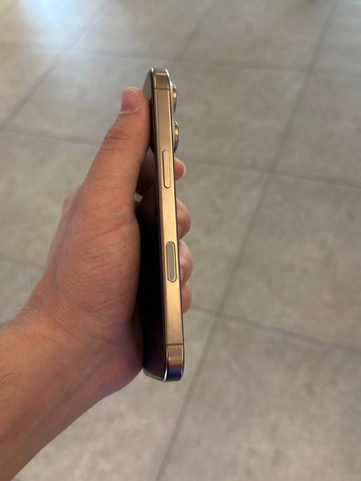 iPhone 16 pro…..