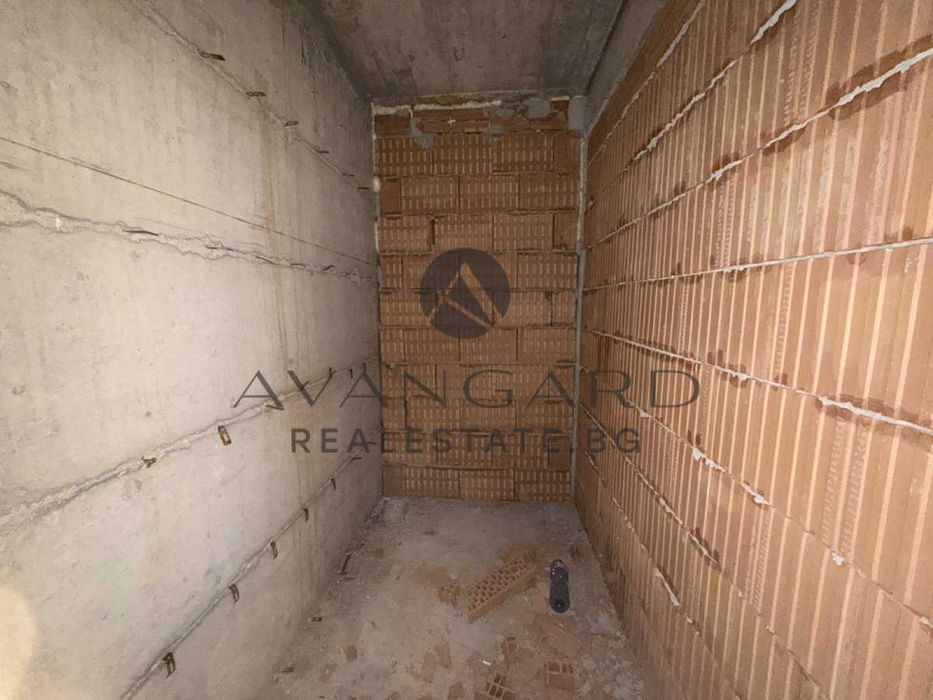 оф.23302 Двустаен с АКТ 14! Център