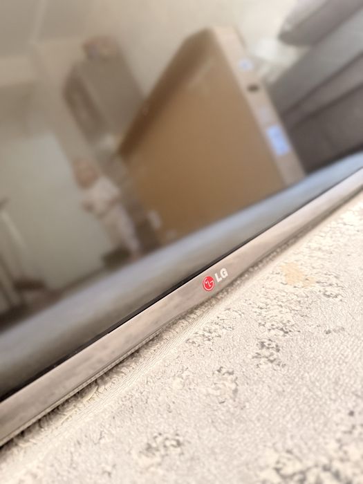 Продается телевизор LG Smart TV