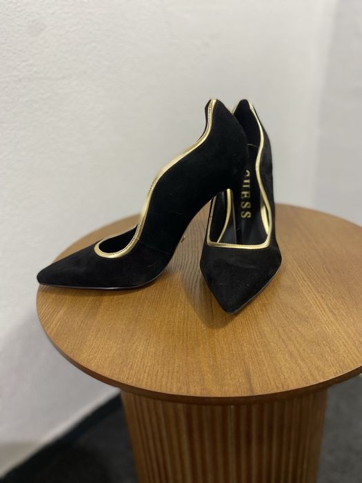Pantofi  cu toc eleganti
