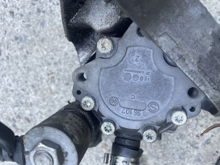 Компресор климатик/ помпа БМВ Е90/ Е91, 330д (kompresor bmw e90)