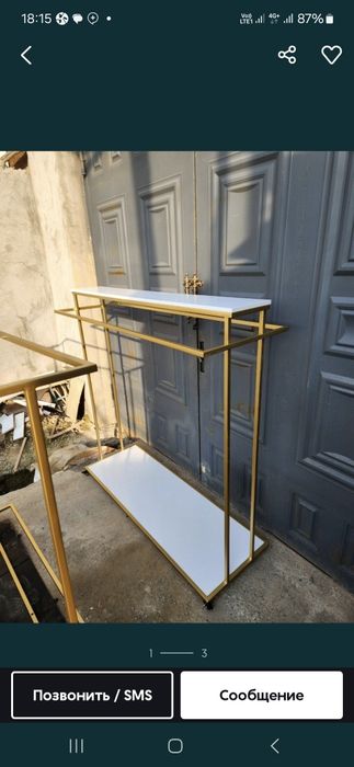 Kiyim dokoni uchun vigrina mebel srochno sotiladi