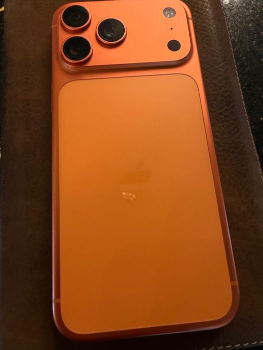 Vand Iphone 17 Pro max 256 Gb 100% baterie Garantie