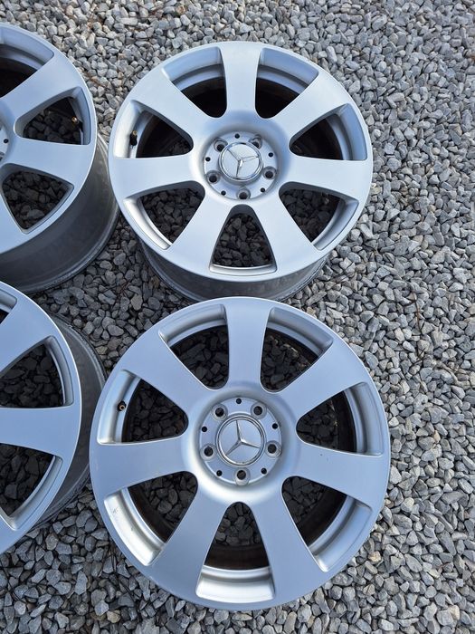5x112..17цола. 8j ET 43.Оригинални Mercedes