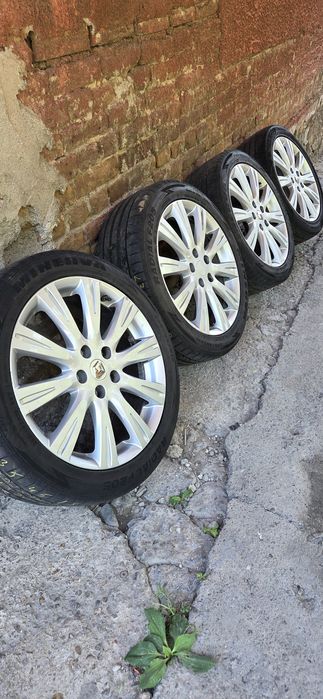 RENAUT LAGUNA джанти със летни гуми 235/45/18 7,5J×18 ET50 5×114,3+сен